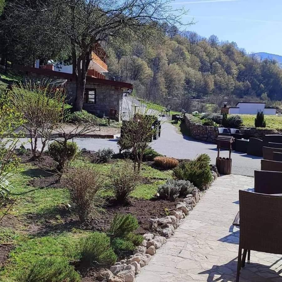 B&B Zlatna Nit Bosanska Krupa Exterior photo